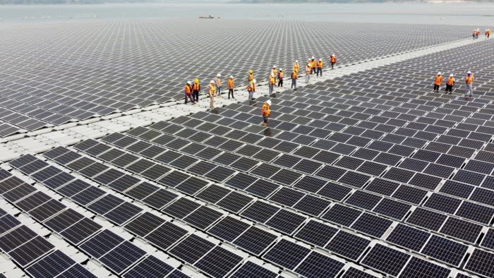 The world is lagging behind the 2030 renewable energy target, the IEA warns