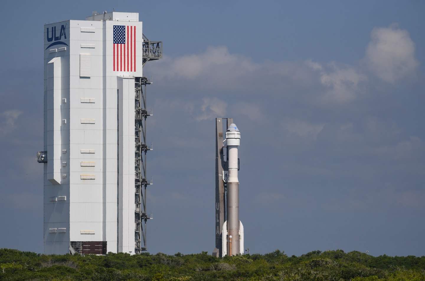 While Boeing struggled with the Starliner, SpaceX pounced